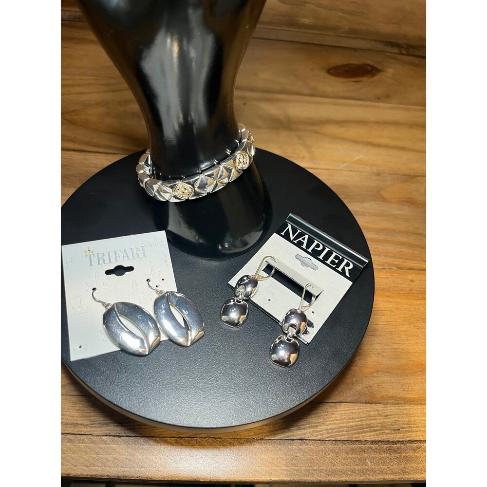 VTG Silver tone Jewelry with Tags Napier & Trifari